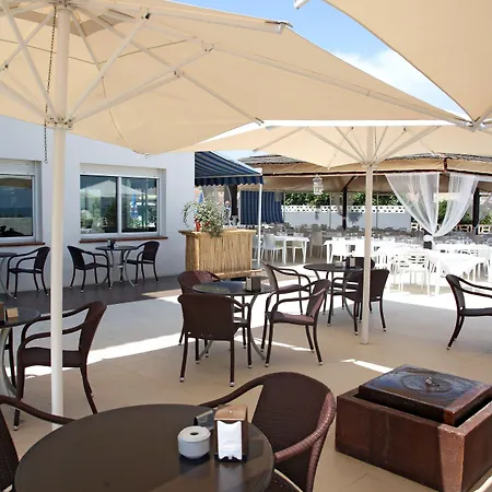 诺格拉玛尔酒店 3*