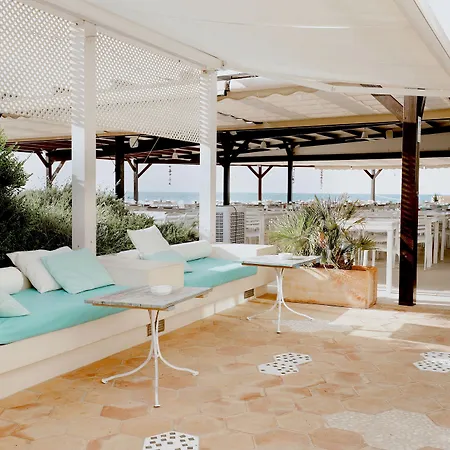 诺格拉玛尔酒店 3* 德尼亚