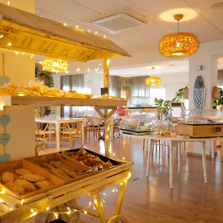 诺格拉玛尔酒店 3*